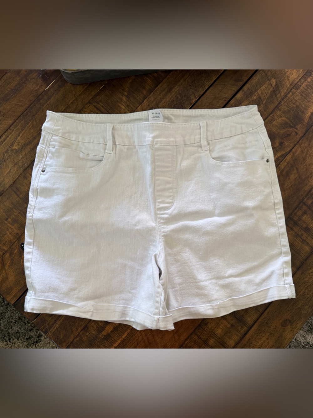 Time and Tru White Womens' Casual Shorts